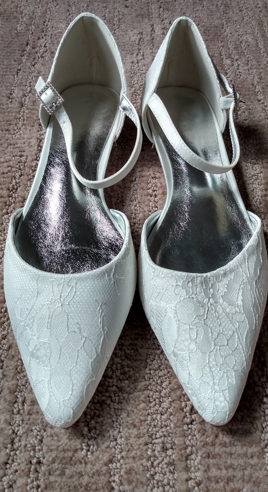 ivory lace flats